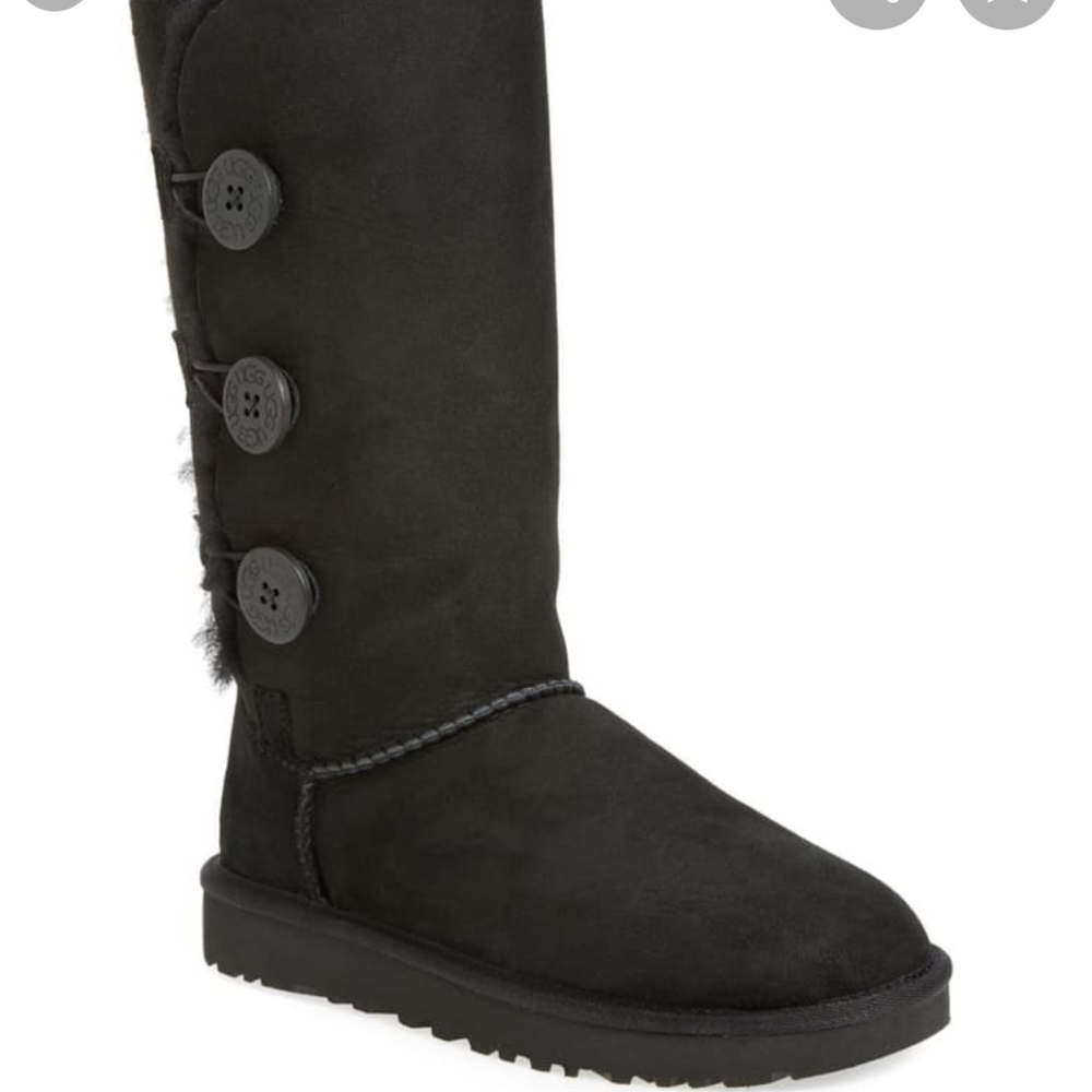 Ugg Bailey Button triplet